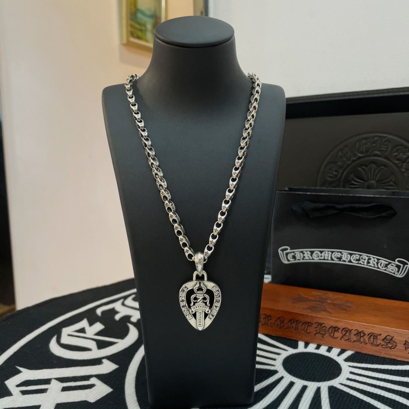 Ch**me He**ts necklaces